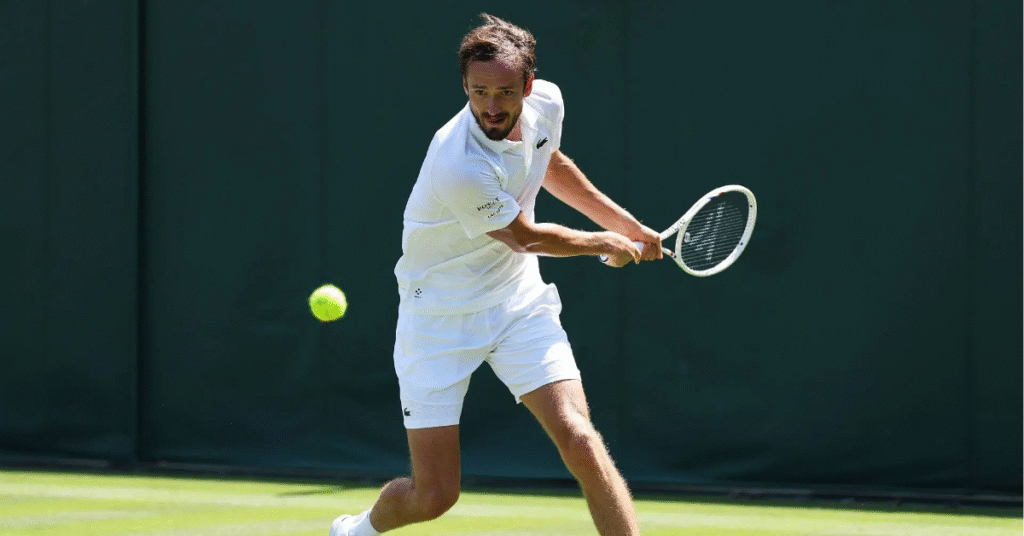Medvedev vs Bonzi Wimbledon