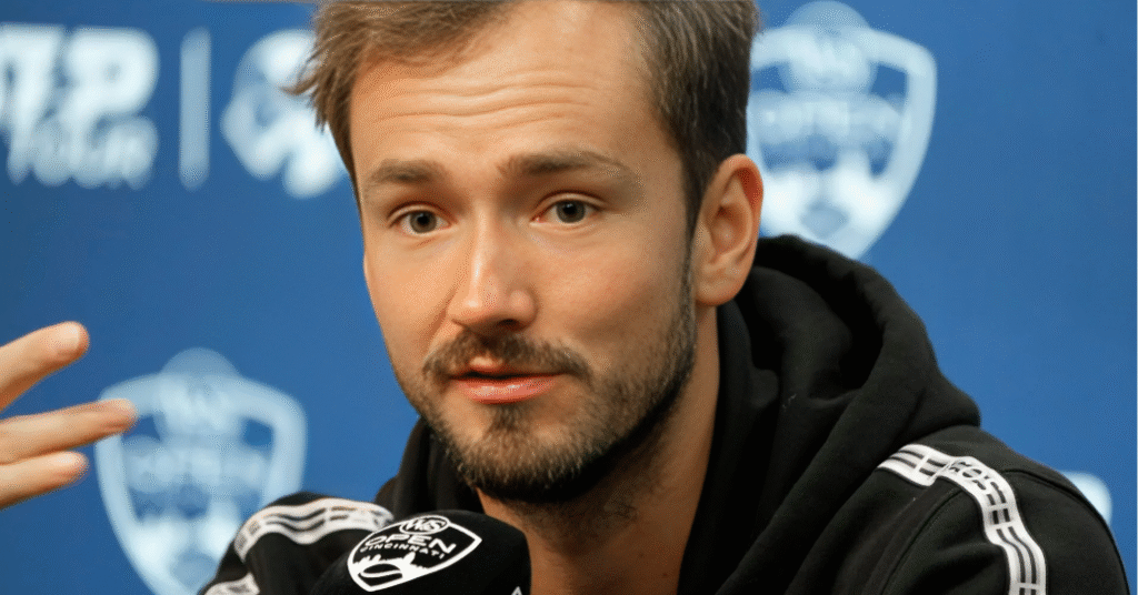 Daniil Medvedev vs Alex Michelsen Halle