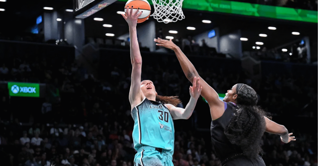 Mercury vs Liberty Jonquel Jones injury