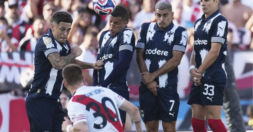 River Plate vs Monterrey Yellow Cards